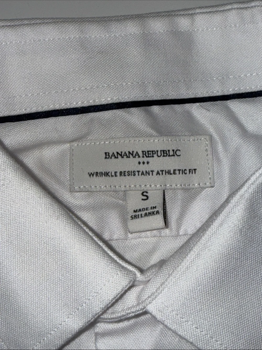 BANANA REPUBLIC SLIM-FIT WRINKLE-RESISTANT DRESS SHIRT SIZE S